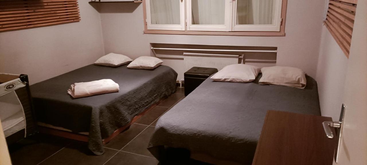 Grand Appartement Fonctionnel Et Calme Sur Lyon8 A 2 Pas Du Metro ภายนอก รูปภาพ